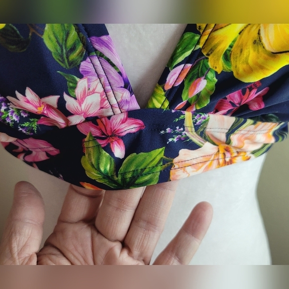 Kona Sol Adjustable Straps, Size M, Tropical Floral 🤩 - Picture 5 of 12